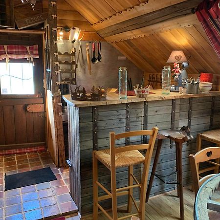 Gite "Le Refuge" Dans Un Domaine De 7Ha Au Calme Vimoutiers Екстер'єр фото