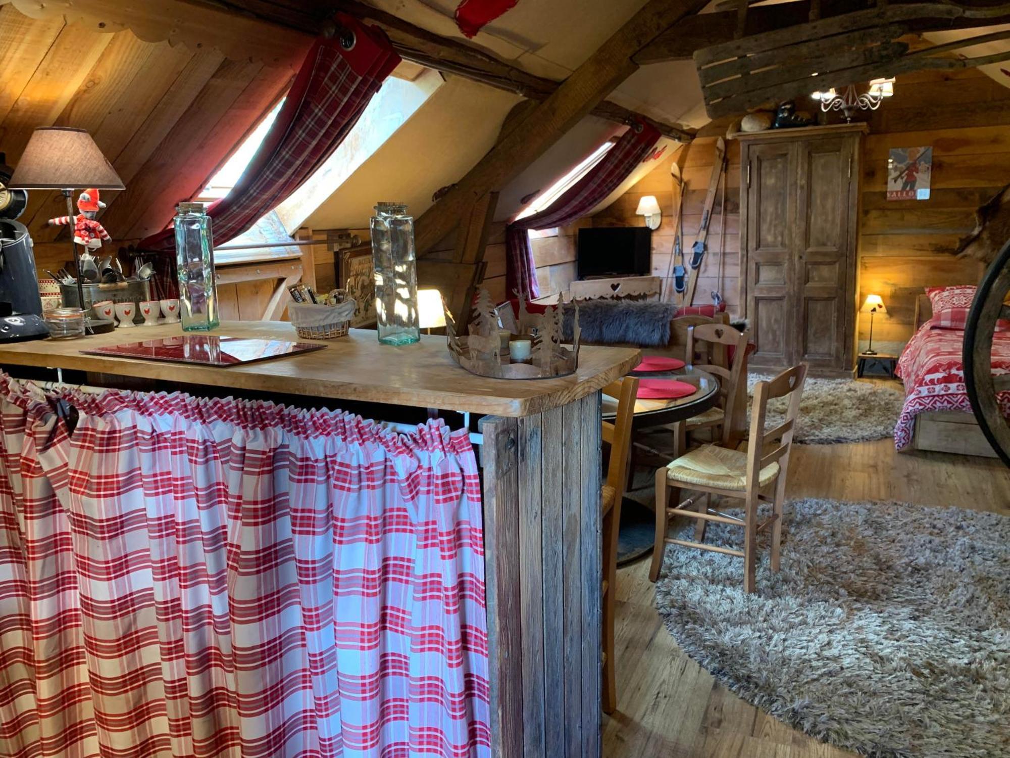 Gite "Le Refuge" Dans Un Domaine De 7Ha Au Calme Vimoutiers Екстер'єр фото